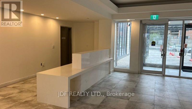 216a - 705 Davis Drive, Newmarket, Ontario  L3Y 2R2 - Photo 3 - N12601088