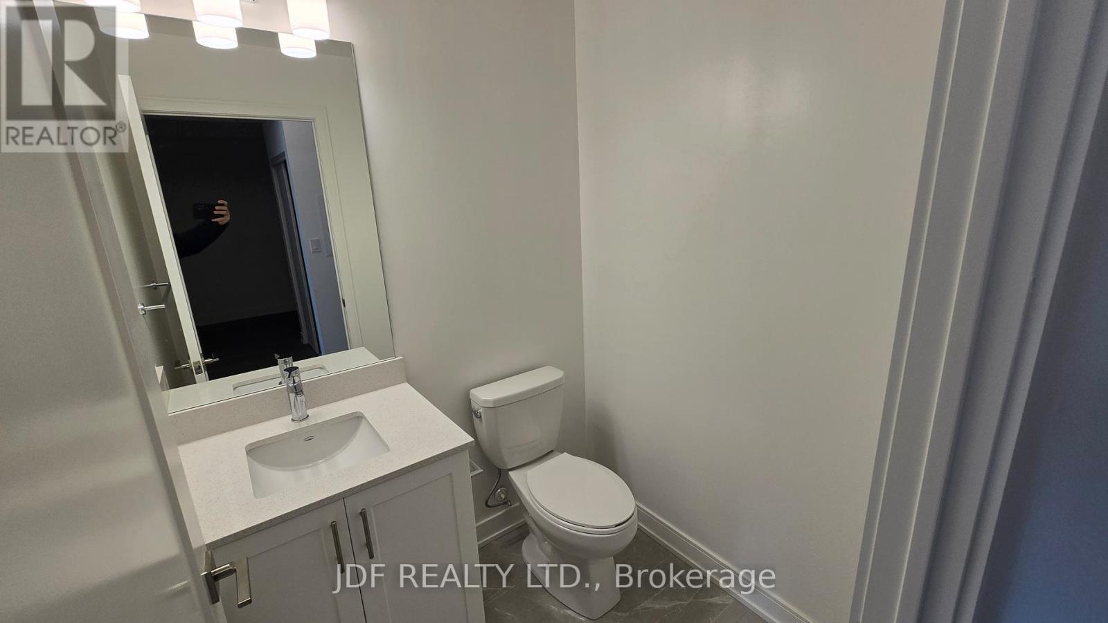 216a - 705 Davis Drive, Newmarket, Ontario  L3Y 2R2 - Photo 10 - N12601088