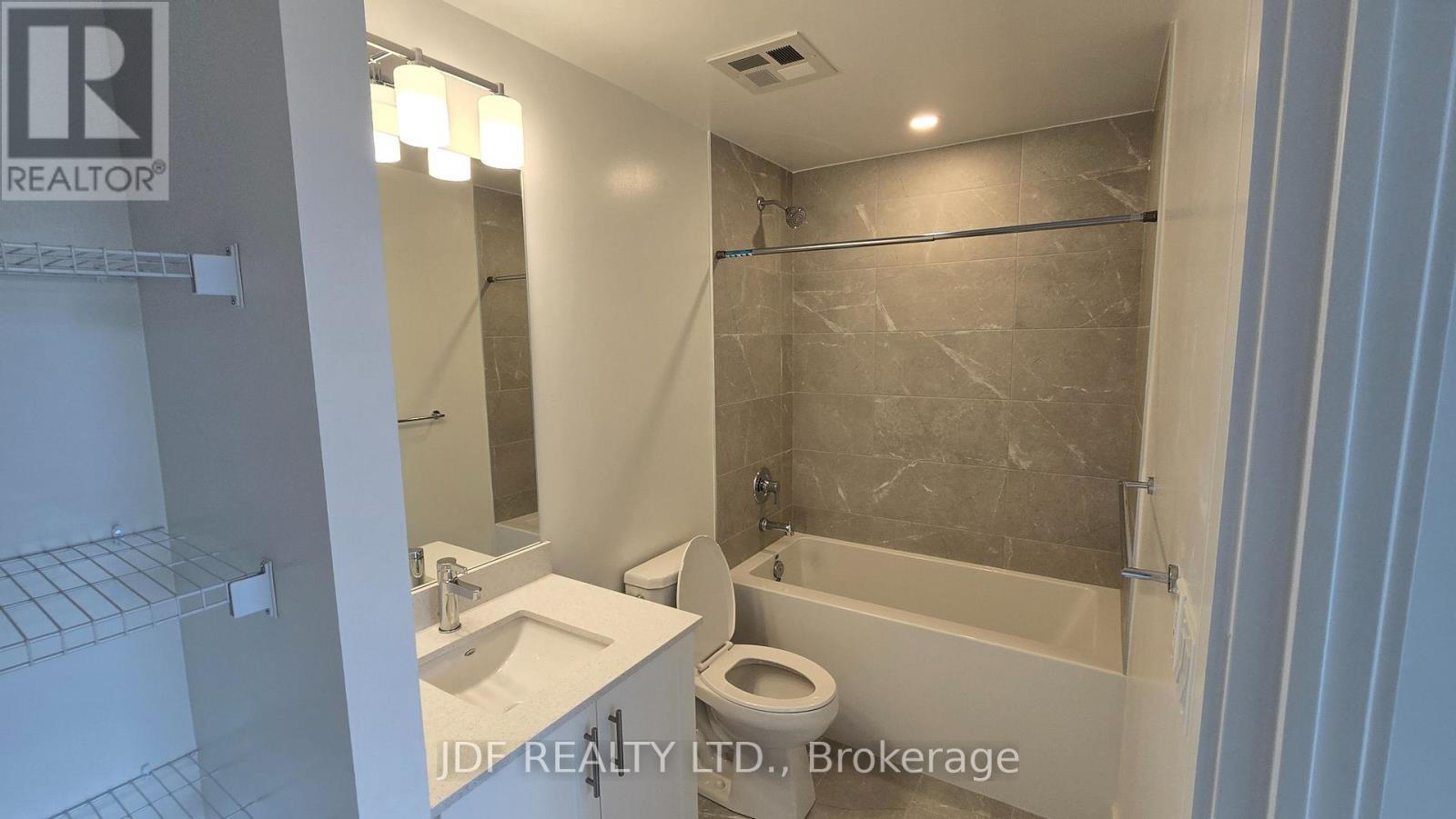 216a - 705 Davis Drive, Newmarket, Ontario  L3Y 2R2 - Photo 17 - N12601088