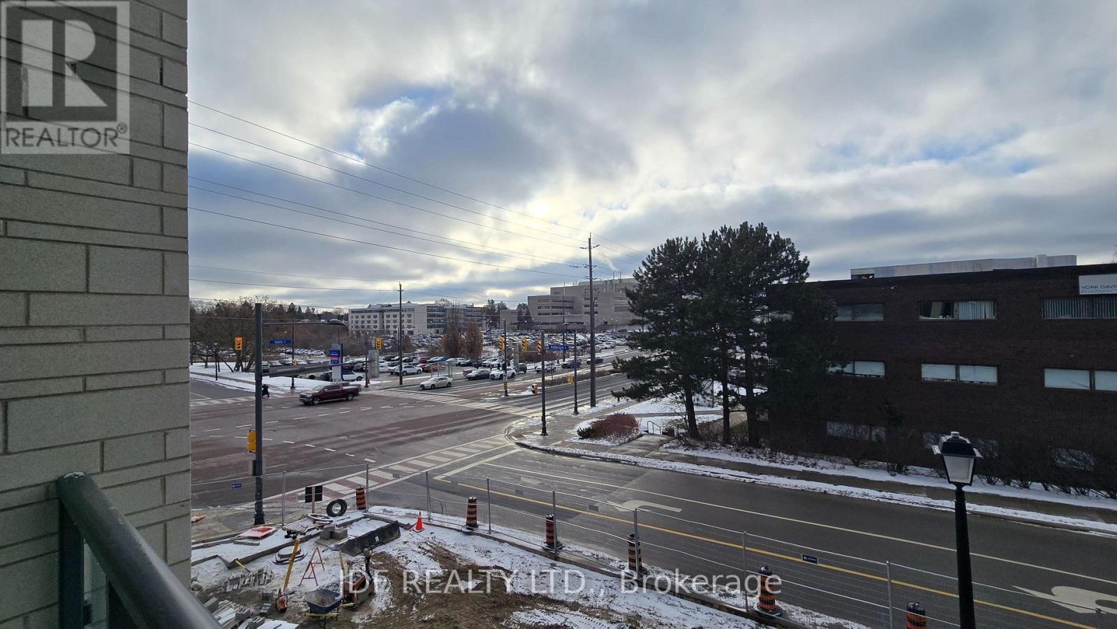 216a - 705 Davis Drive, Newmarket, Ontario  L3Y 2R2 - Photo 2 - N12601088