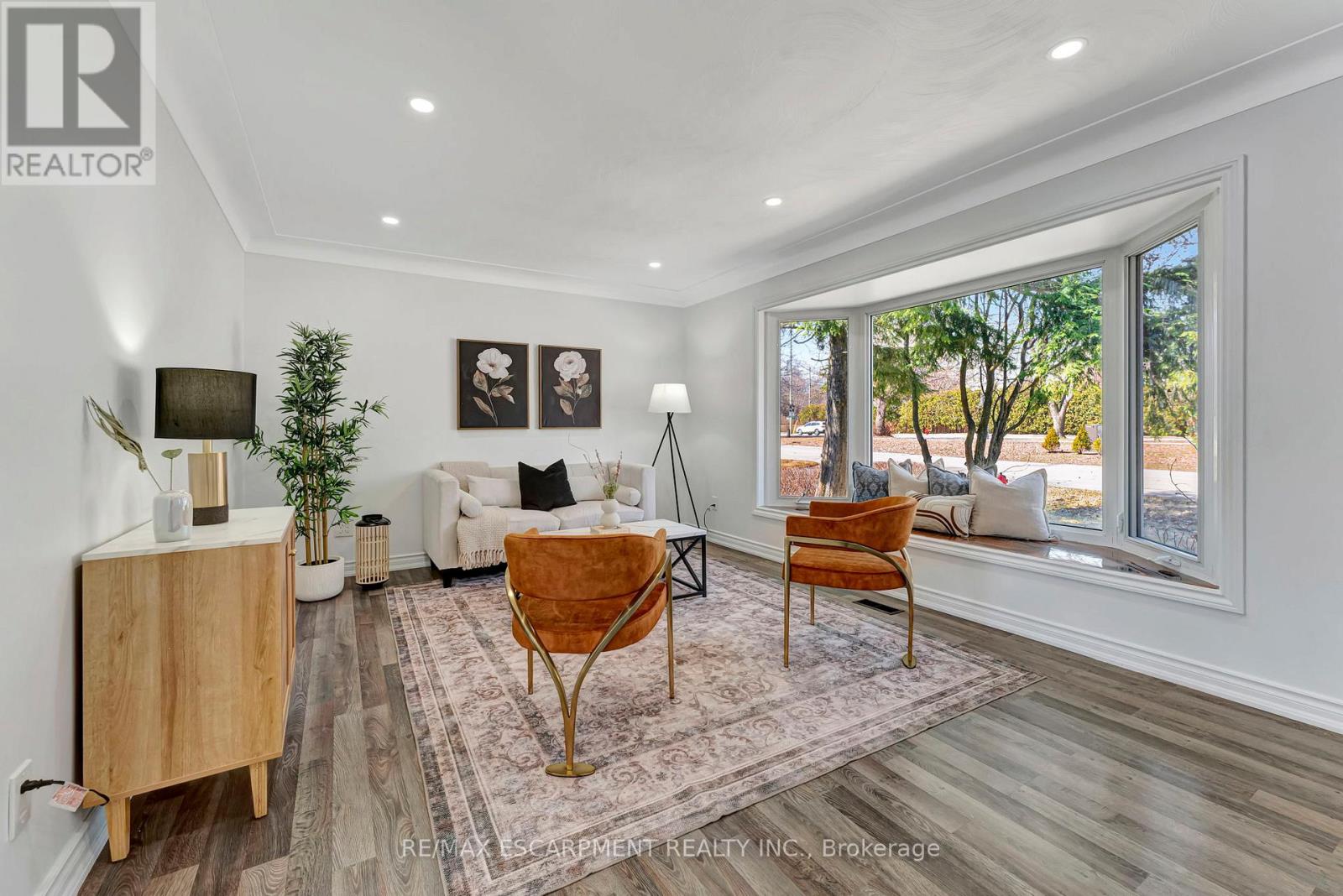 216 Sioux Road, Hamilton, Ontario  L9G 1P8 - Photo 7 - X12237208