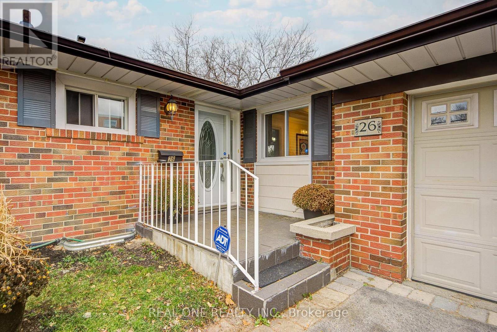 26 Elvaston Drive, Toronto, Ontario M4A 1M9 - Photo 4 - C12601700