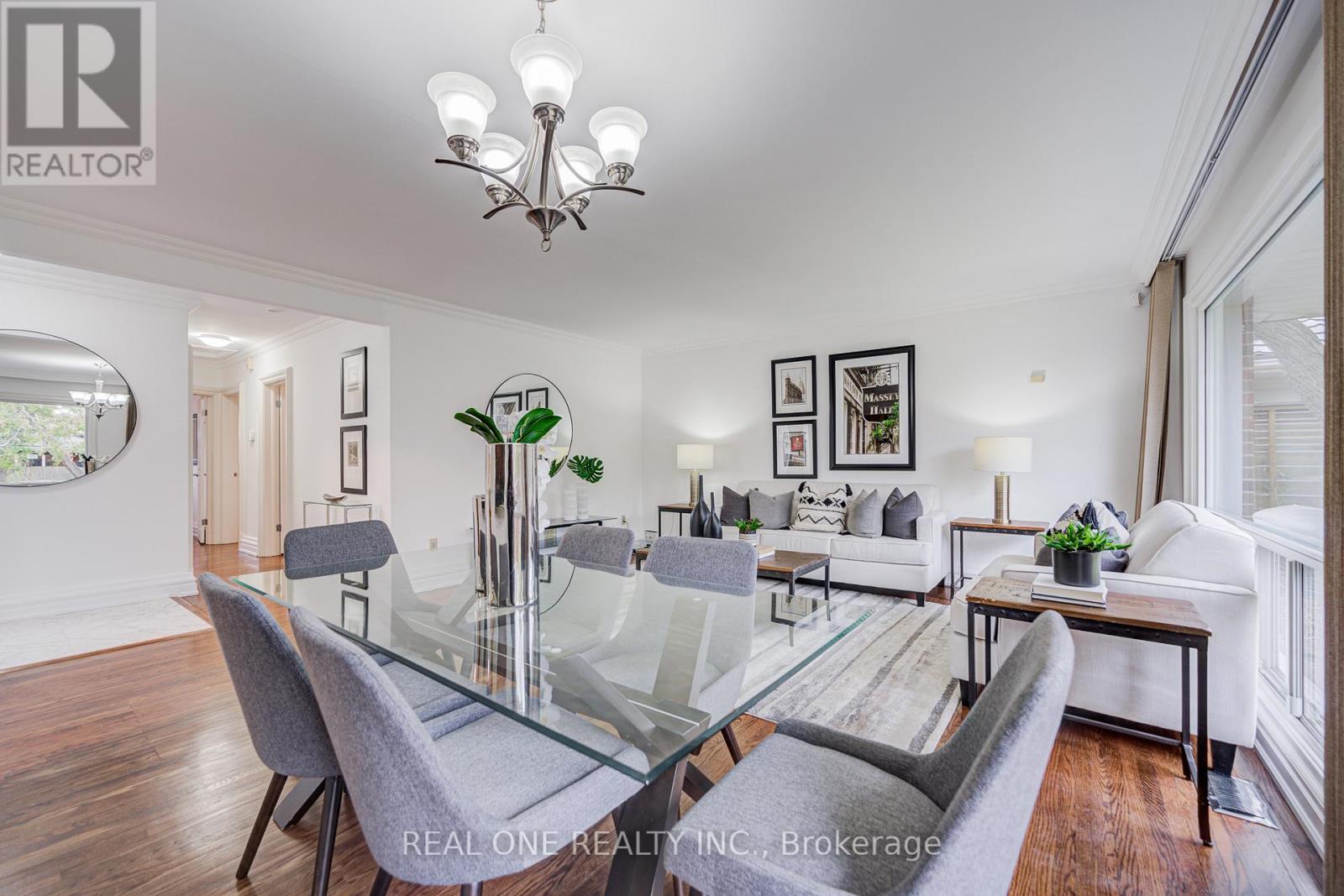 26 Elvaston Drive, Toronto, Ontario M4A 1M9 - Photo 9 - C12601700