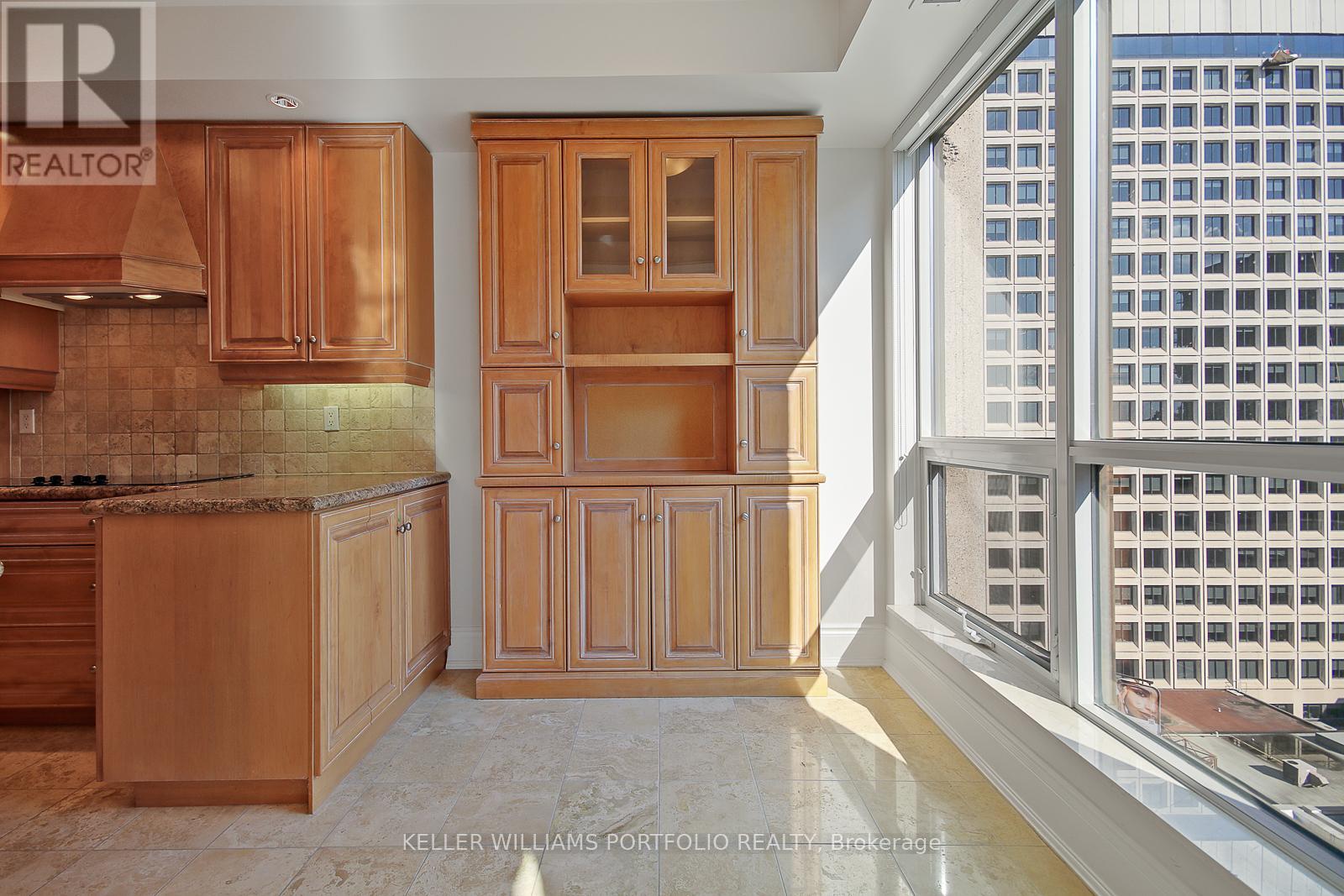 1003 - 10 Bellair Street, Toronto (Annex), Ontario  M5R 3T8 - Photo 17 - C12601744