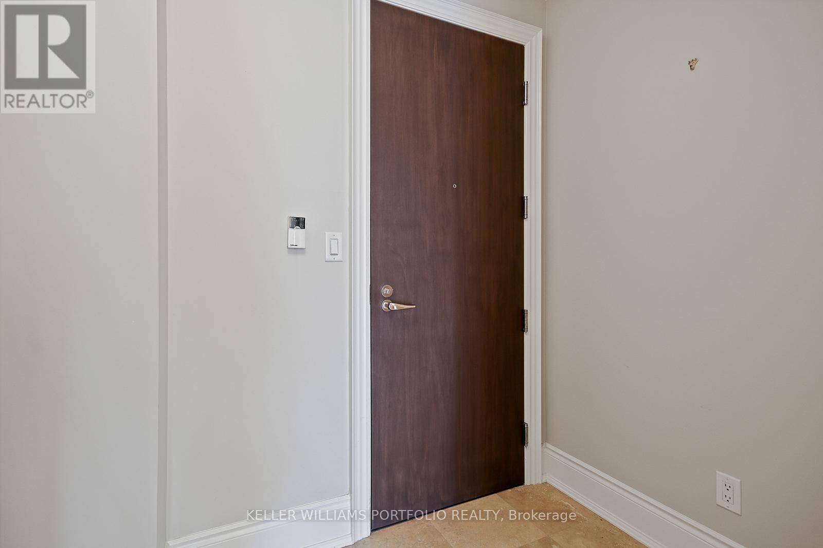 1003 - 10 Bellair Street, Toronto (Annex), Ontario  M5R 3T8 - Photo 3 - C12601744