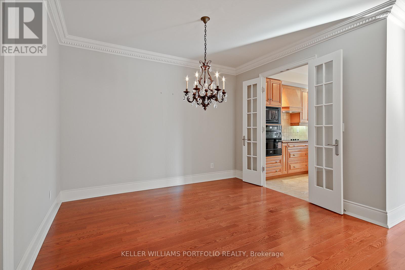 1003 - 10 Bellair Street, Toronto (Annex), Ontario  M5R 3T8 - Photo 6 - C12601744