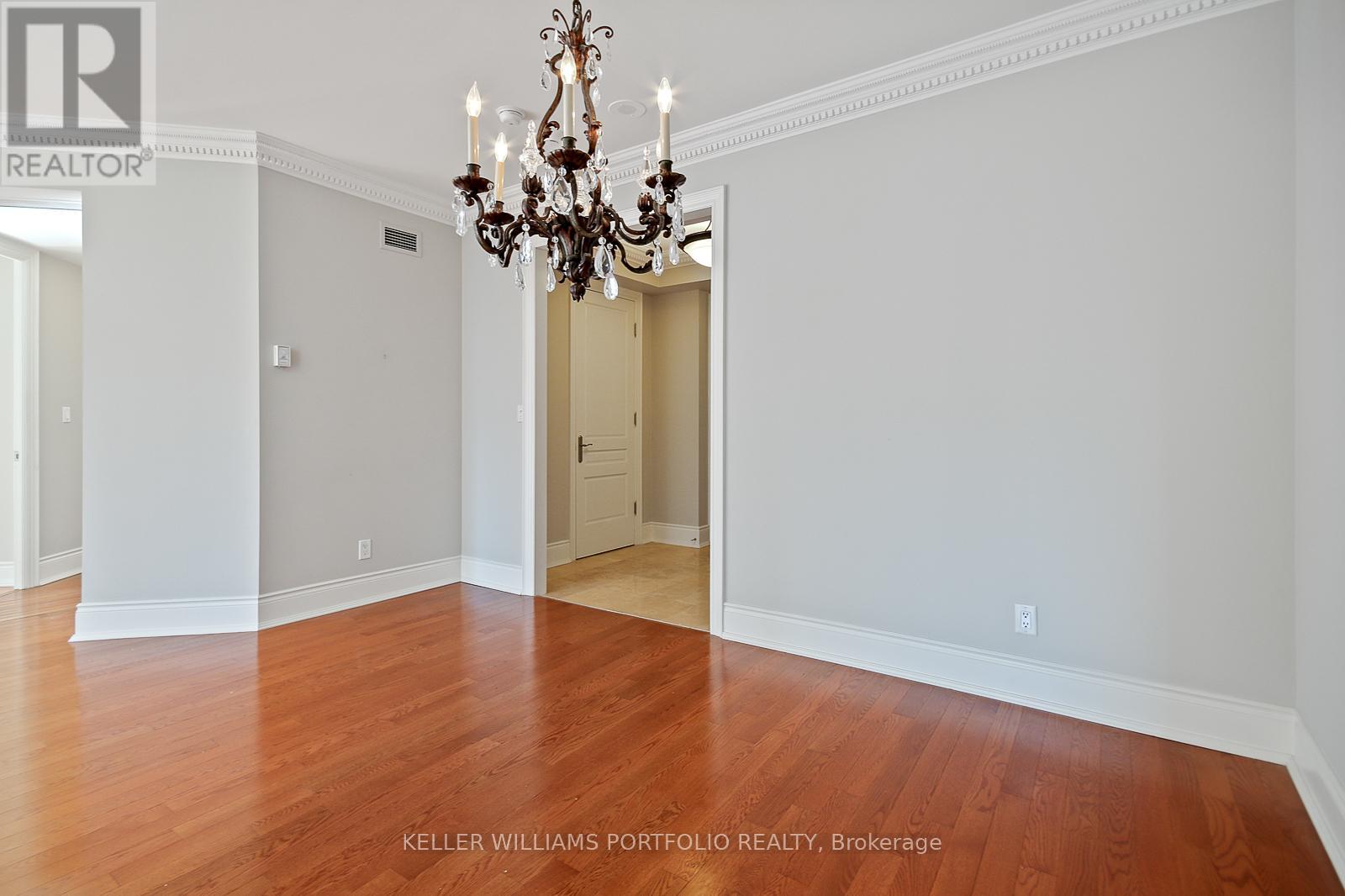 1003 - 10 Bellair Street, Toronto (Annex), Ontario  M5R 3T8 - Photo 8 - C12601744