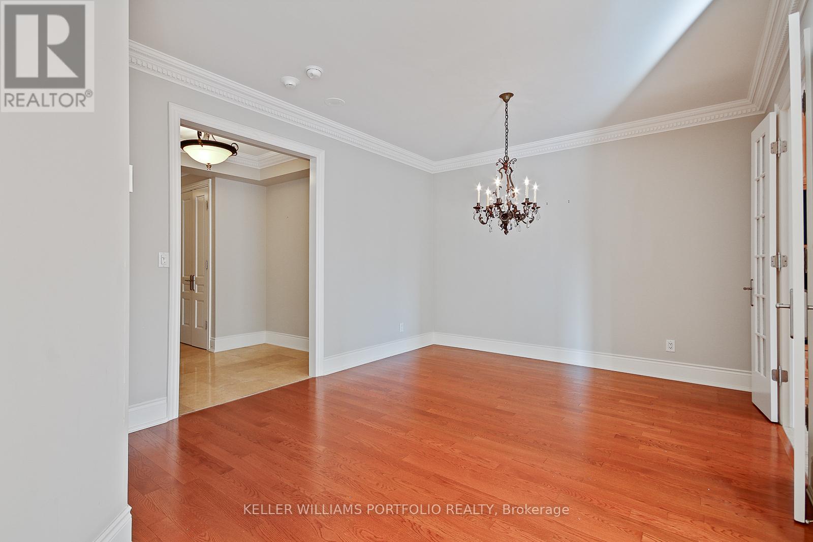 1003 - 10 Bellair Street, Toronto (Annex), Ontario  M5R 3T8 - Photo 9 - C12601744