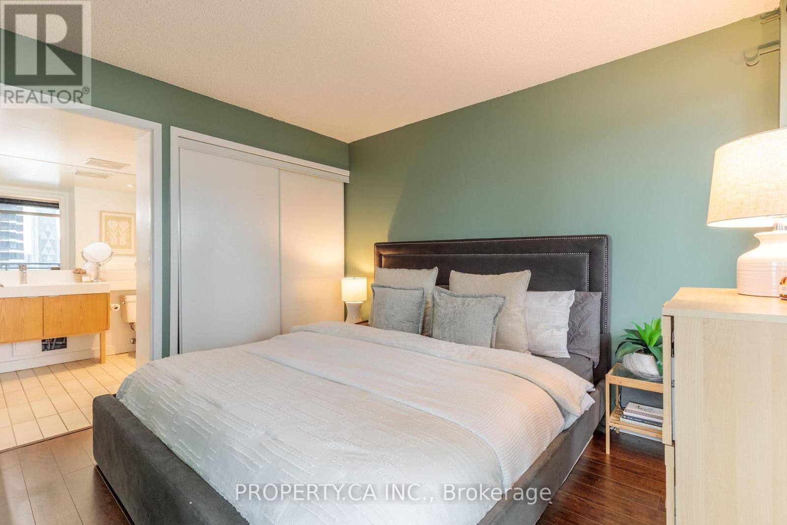 3606 - 25 Telegram Mews, Toronto, Ontario  M5V 3Z1 - Photo 12 - C12601774