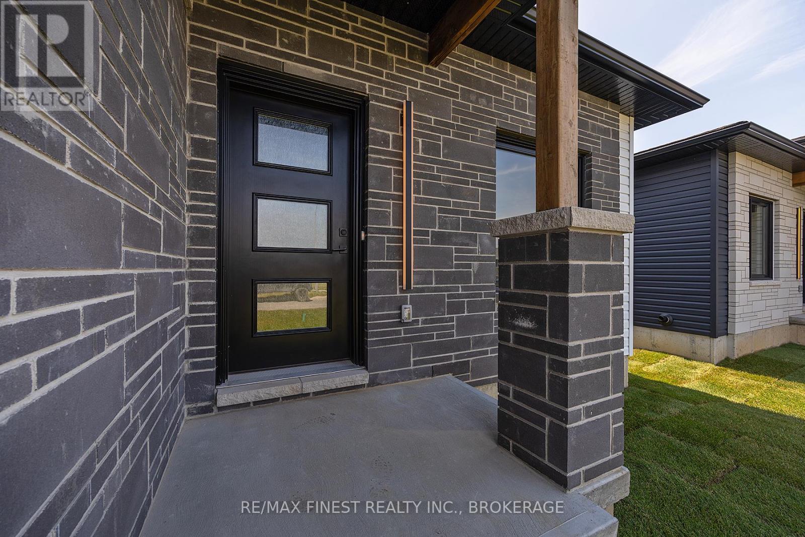 161 Creighton Drive, Loyalist, Ontario  K0K 2H0 - Photo 3 - X12598764