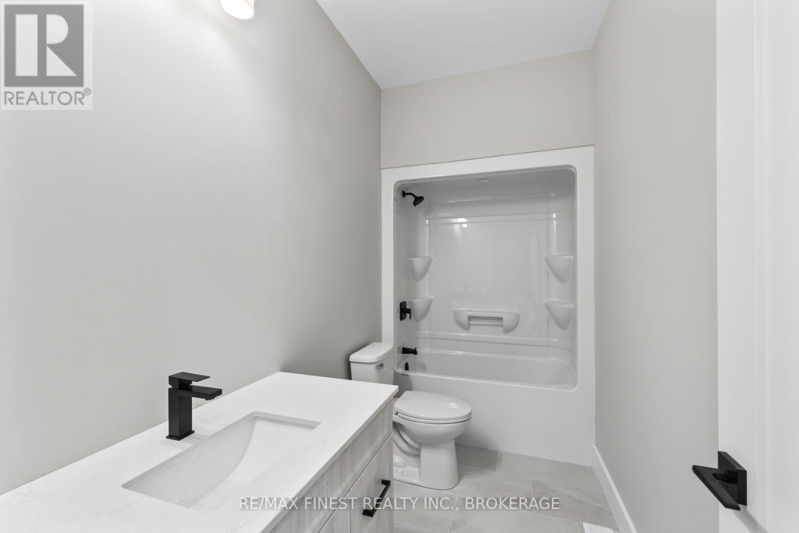 161 Creighton Drive, Loyalist, Ontario  K0K 2H0 - Photo 8 - X12598764