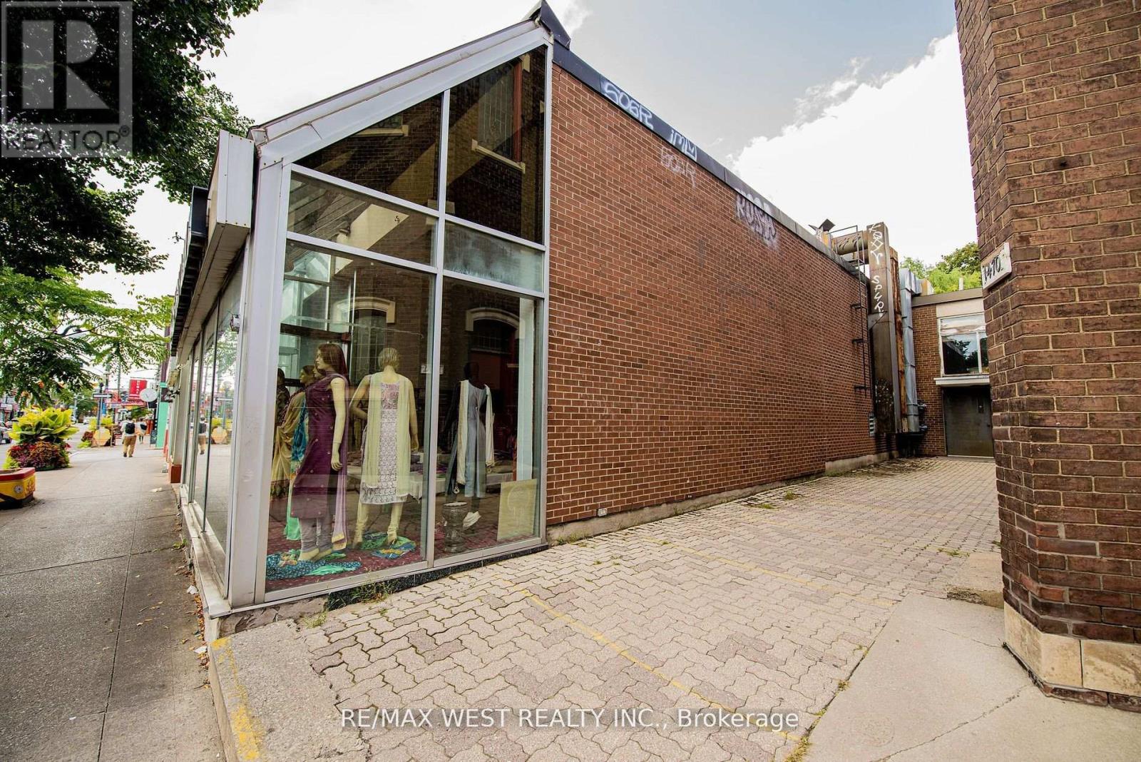1460 Gerrard Street E, Toronto, Ontario  M4L 2A3 - Photo 3 - E12601748