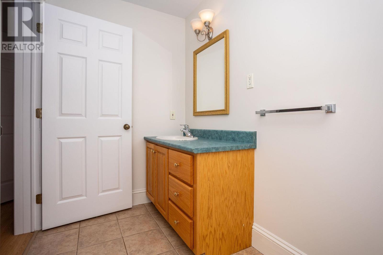 61 Marion Drive, Stratford, Prince Edward Island C1B 2A2 - Photo 14 - 202529052