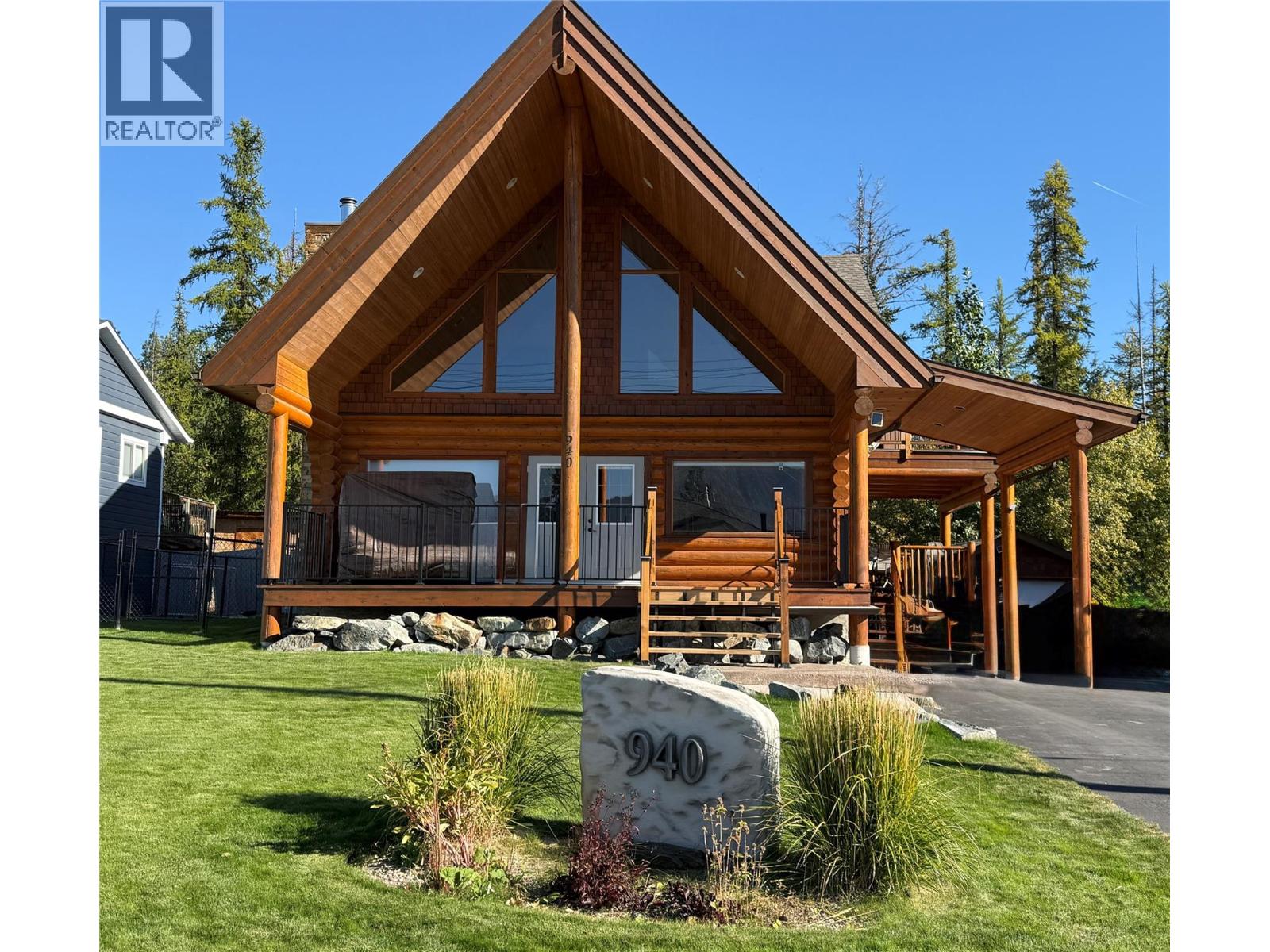 940 313th Drive, Kimberley, British Columbia V1A 3J8 - Photo 1 - 10337745