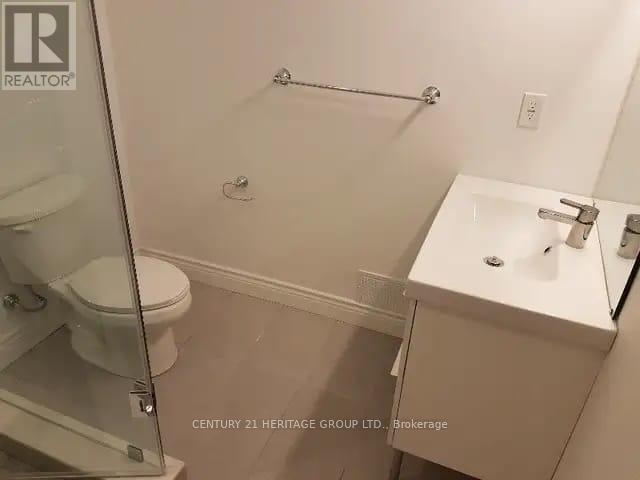 Lower - 7 Tarmack Avenue, Richmond Hill, Ontario  L4E 0E6 - Photo 11 - N12601728