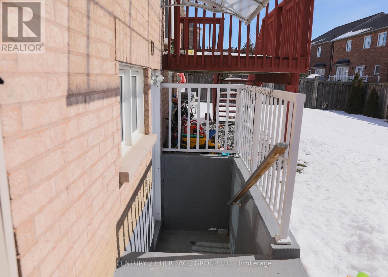 Lower - 7 Tarmack Avenue, Richmond Hill, Ontario  L4E 0E6 - Photo 3 - N12601728