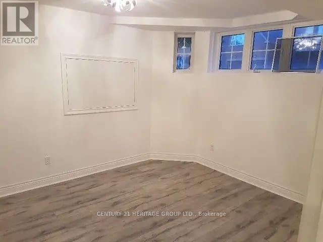 Lower - 7 Tarmack Avenue, Richmond Hill, Ontario  L4E 0E6 - Photo 8 - N12601728