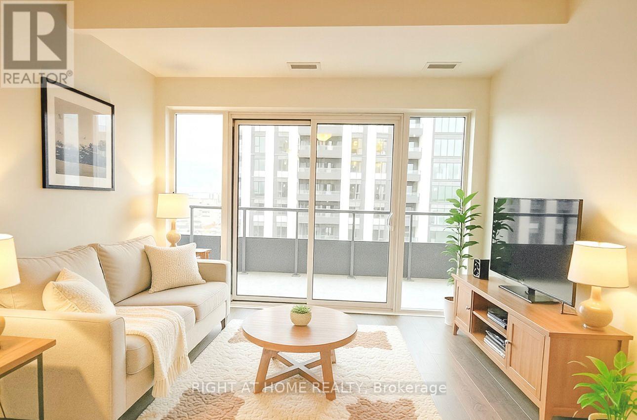 910 - 715 Davis Drive, Newmarket, Ontario  L3Y 0J2 - Photo 3 - N12601738