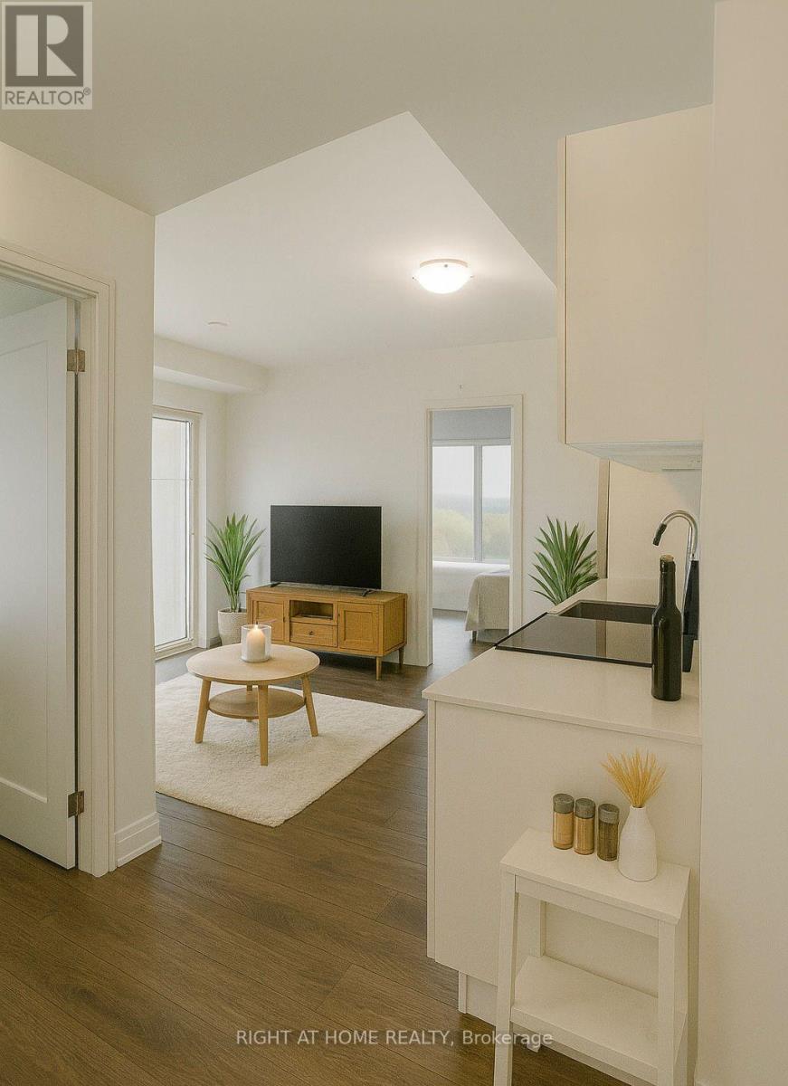 910 - 715 Davis Drive, Newmarket, Ontario  L3Y 0J2 - Photo 4 - N12601738