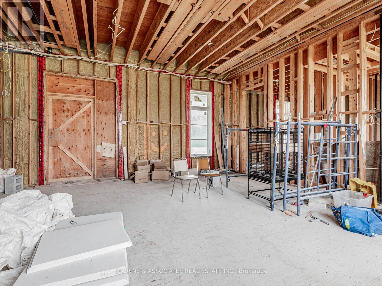 12068 Mccowan Road, Whitchurch-Stouffville, Ontario  L4A 4C4 - Photo 13 - N12601754