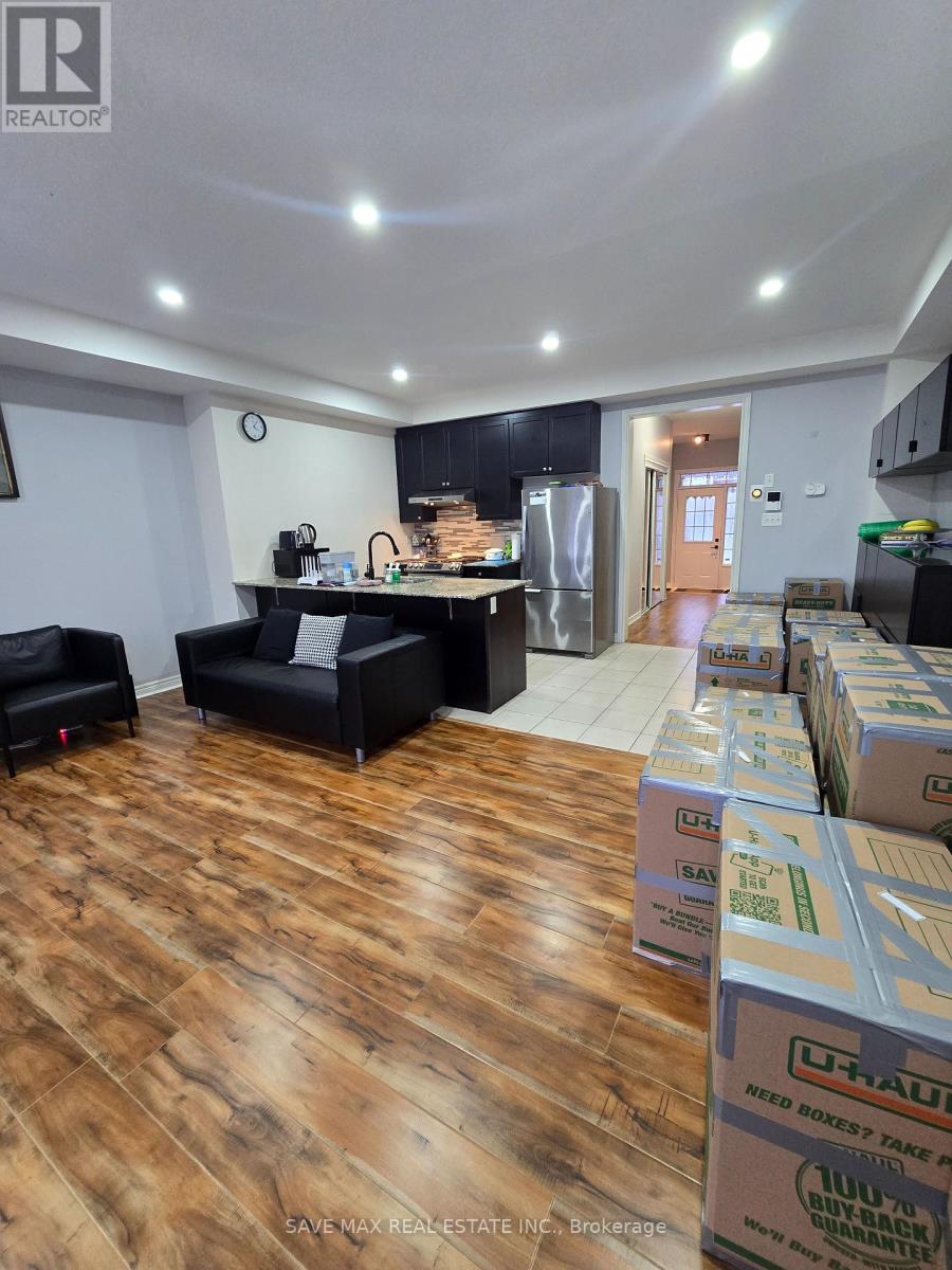 32 Kempenfelt Trail, Brampton, Ontario  L7A 0Z6 - Photo 18 - W12601710