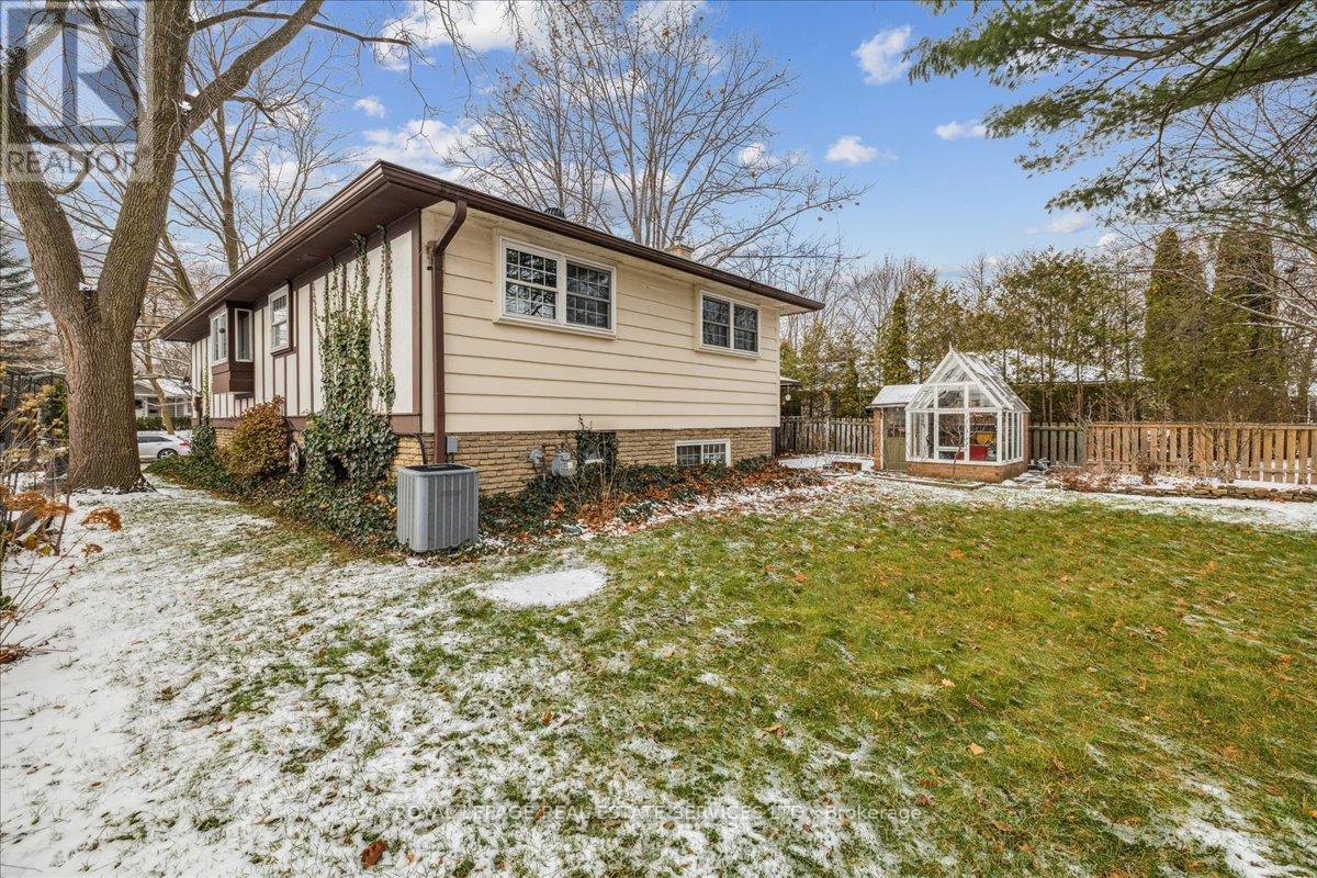 411 Brookmill Road, Oakville, Ontario  L6J 5K4 - Photo 6 - W12601718