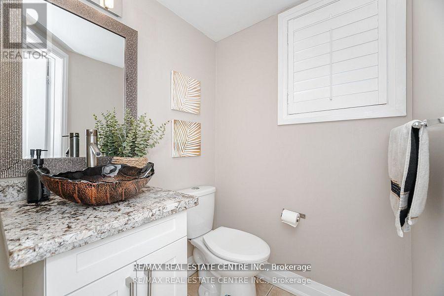 Upper - 8 Duffield Road, Brampton, Ontario  L7A 2P4 - Photo 16 - W12601734