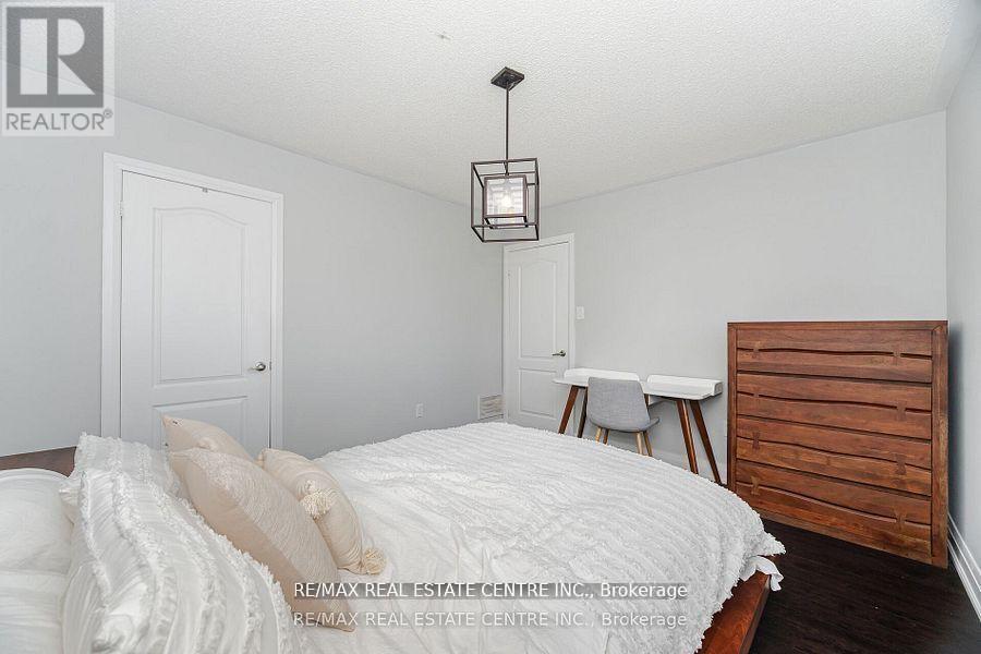 Upper - 8 Duffield Road, Brampton, Ontario  L7A 2P4 - Photo 26 - W12601734