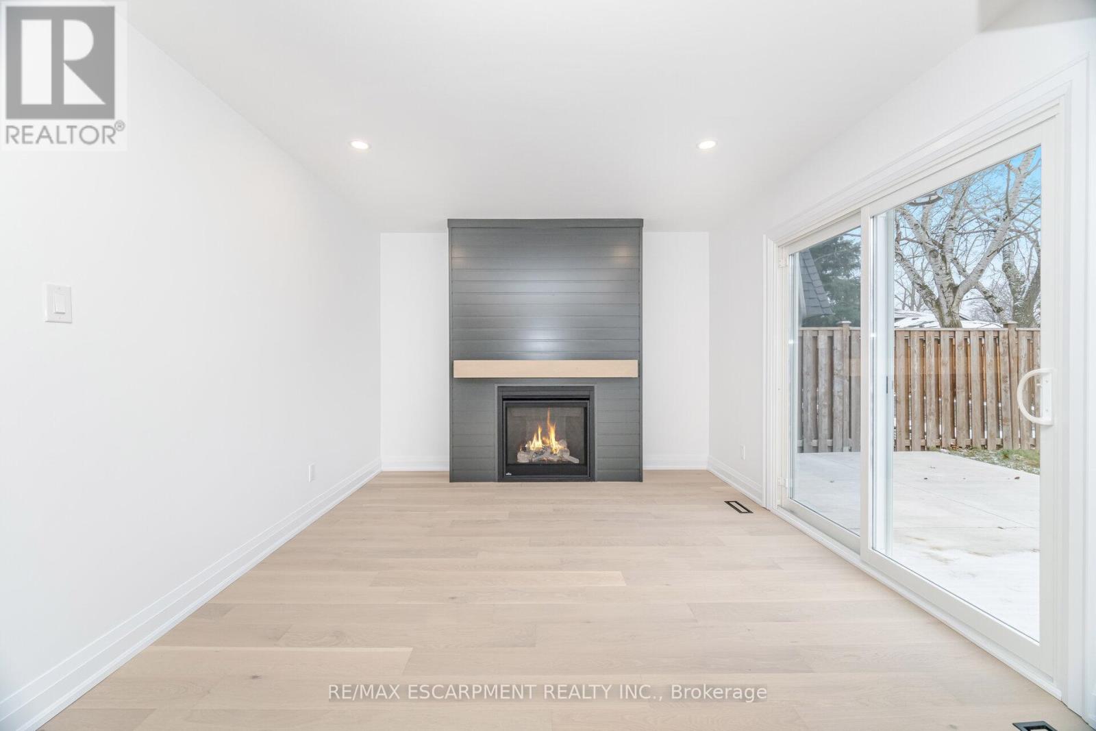 2276 Wyandotte Drive, Oakville, Ontario  L6L 2T5 - Photo 25 - W12601762