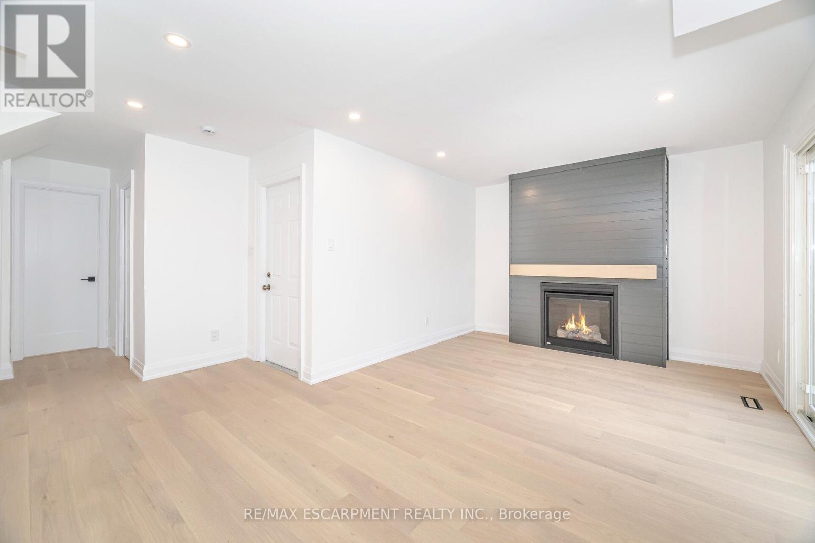 2276 Wyandotte Drive, Oakville, Ontario  L6L 2T5 - Photo 26 - W12601762