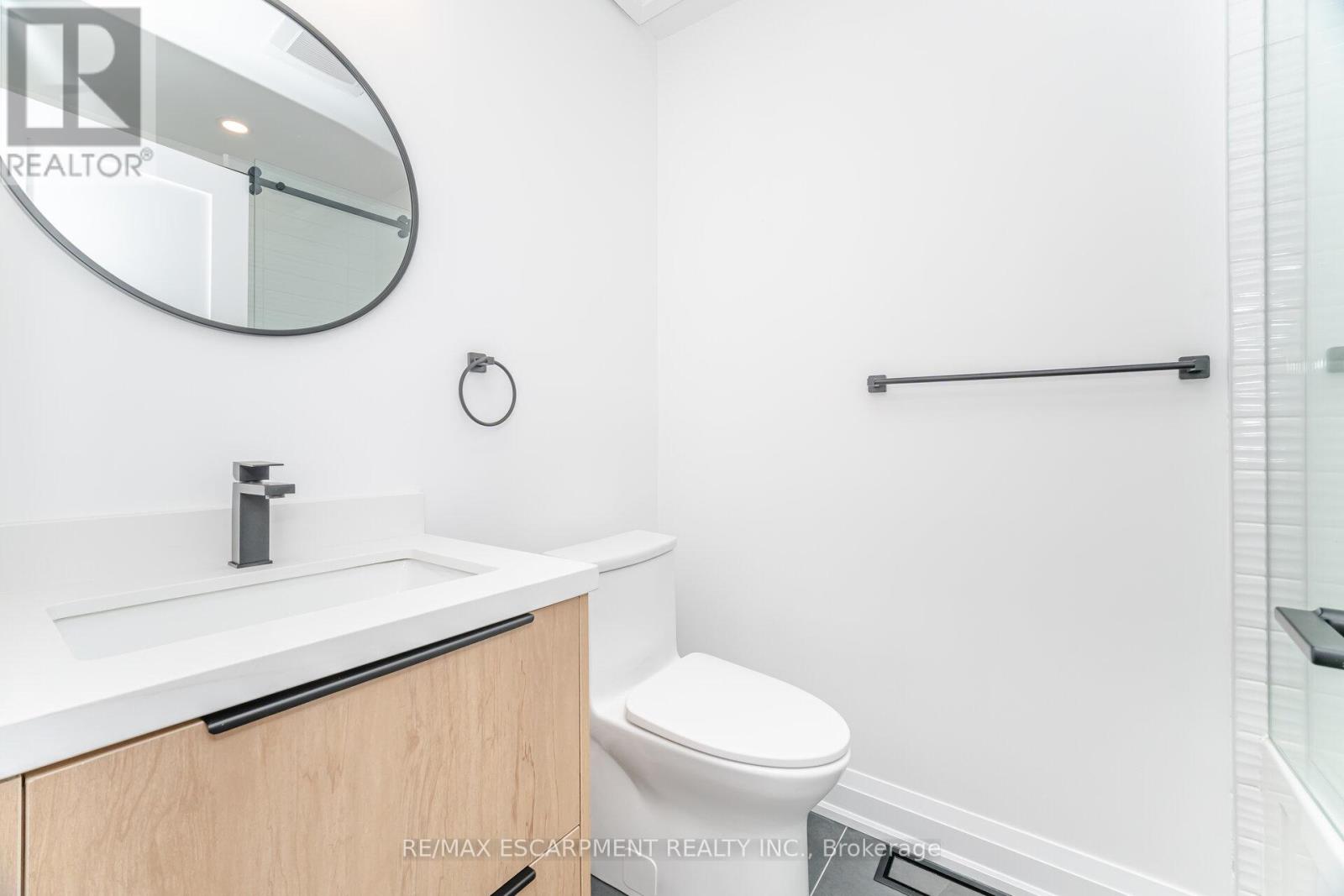 2276 Wyandotte Drive, Oakville, Ontario  L6L 2T5 - Photo 35 - W12601762