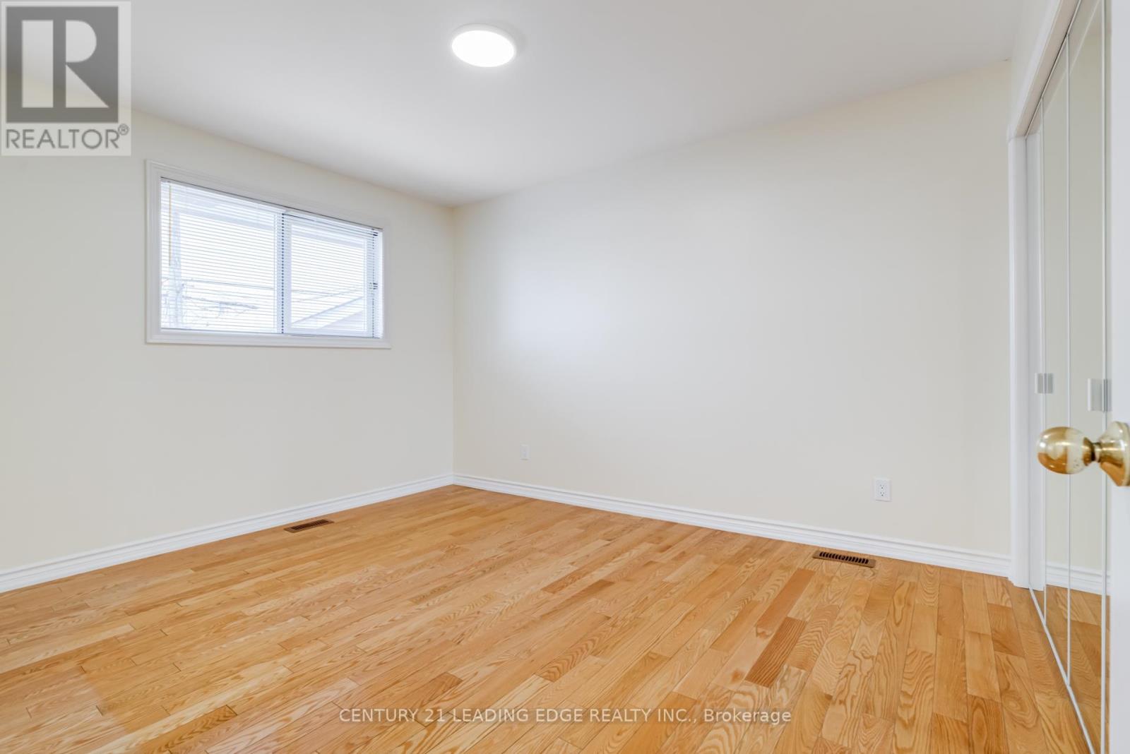 272 The West Mall, Toronto, Ontario M9C 1C5 - Photo 12 - W12601764