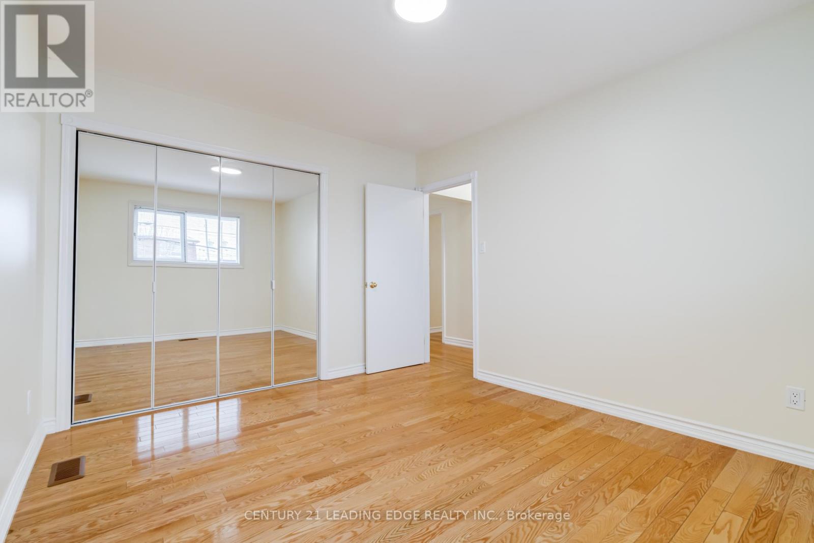 272 The West Mall, Toronto, Ontario M9C 1C5 - Photo 13 - W12601764