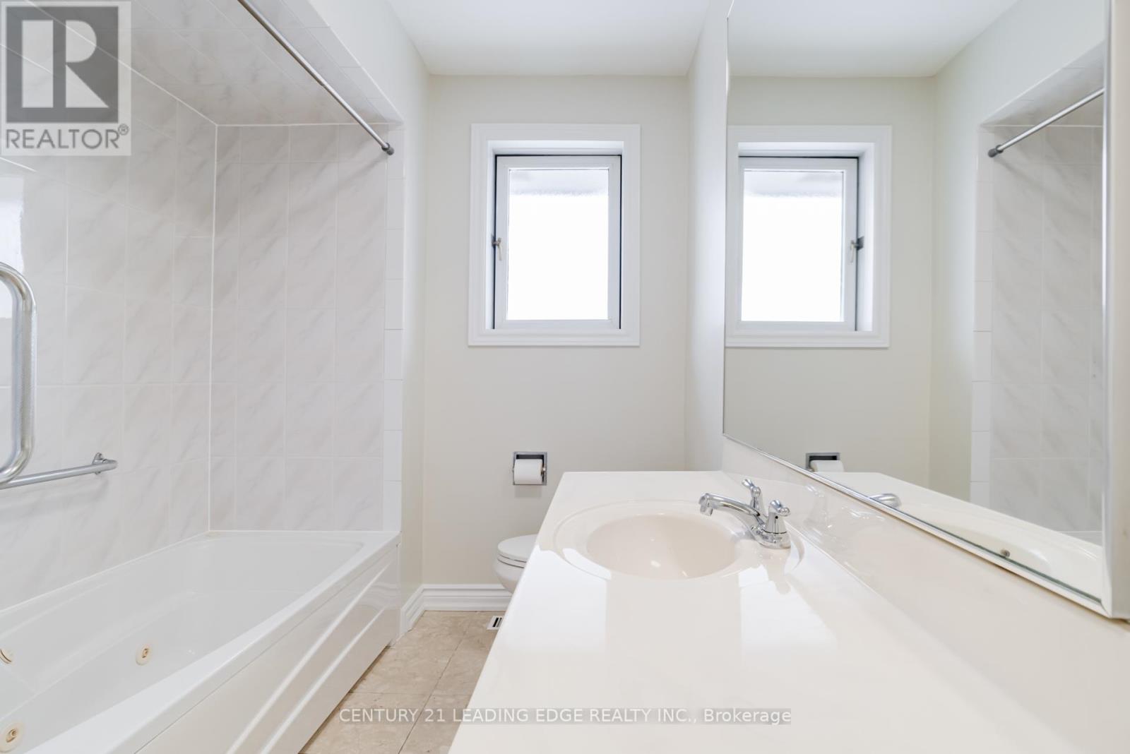 272 The West Mall, Toronto, Ontario M9C 1C5 - Photo 17 - W12601764