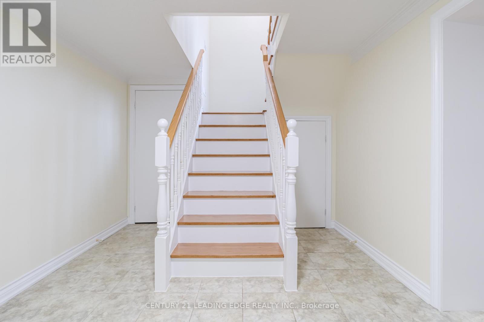 272 The West Mall, Toronto, Ontario M9C 1C5 - Photo 18 - W12601764