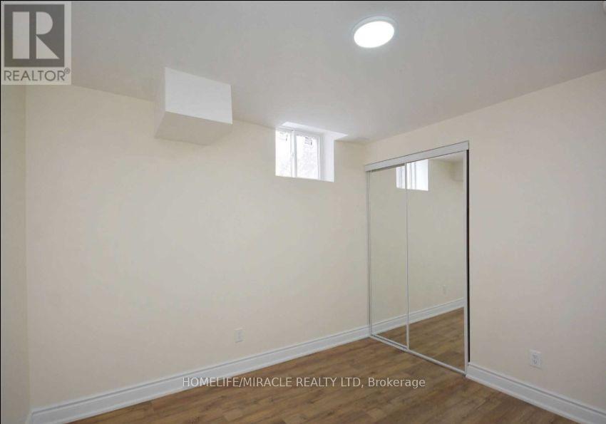 Bsmt - 833 Mays Crescent, Mississauga, Ontario  L5V 2G6 - Photo 14 - W12601766