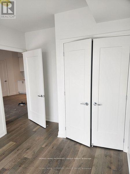 808 - 293 The Kingsway, Toronto, Ontario  M9K 3A9 - Photo 8 - W12601770