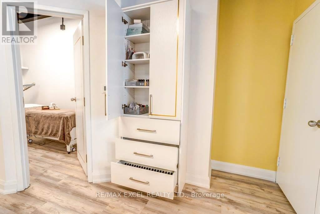 1883 Queen Street E, Toronto, Ontario  M4L 1H3 - Photo 15 - E12601046