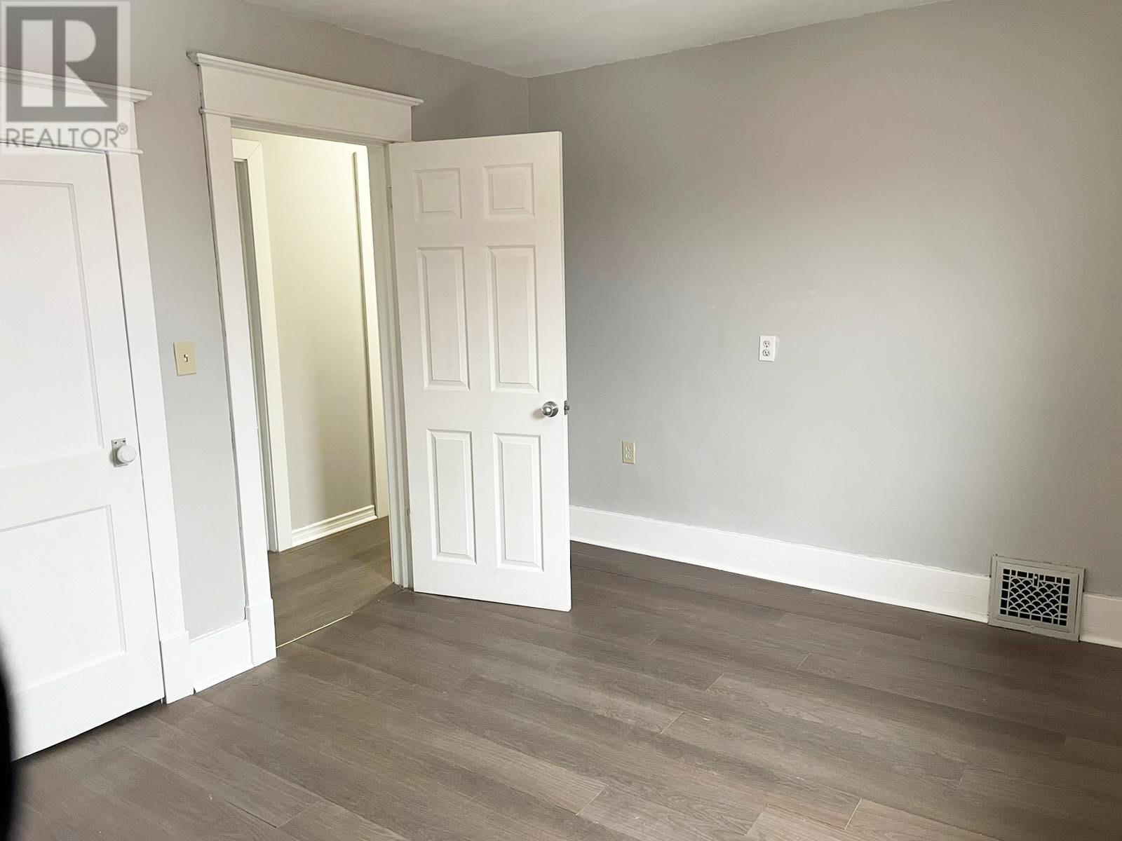 144 Central Park Ave, Sault Ste. Marie, Ontario P6A 1K6 - Photo 3 - SM252922