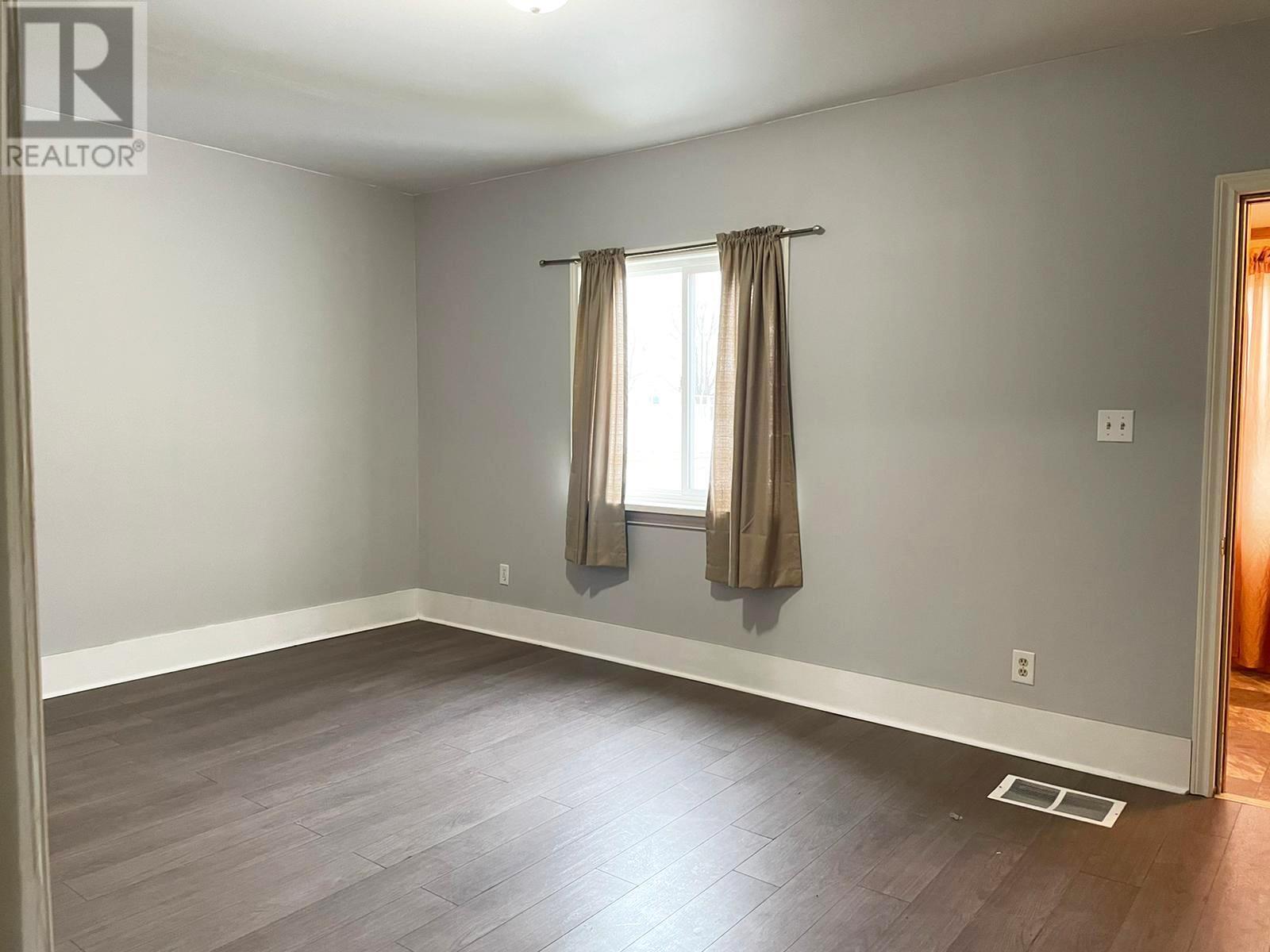 144 Central Park Ave, Sault Ste. Marie, Ontario P6A 1K6 - Photo 17 - SM252922