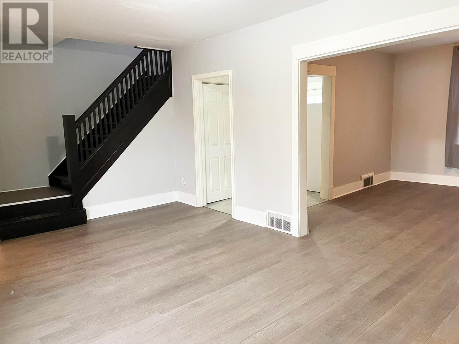 144 Central Park Ave, Sault Ste. Marie, Ontario P6A 1K6 - Photo 16 - SM252922