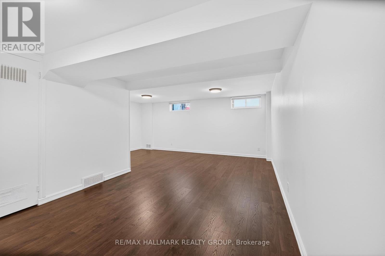 B - 905 Elmsmere Road, Ottawa, Ontario K1J 8G4 - Photo 27 - X12601806