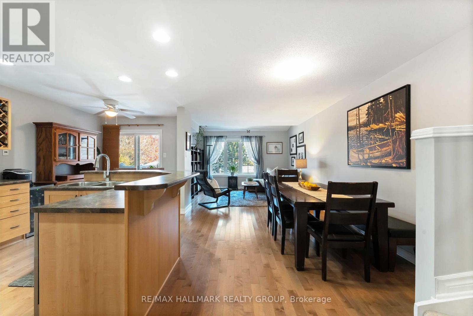 135 Tandalee Crescent, Ottawa, Ontario  K2M 0A1 - Photo 10 - X12601924