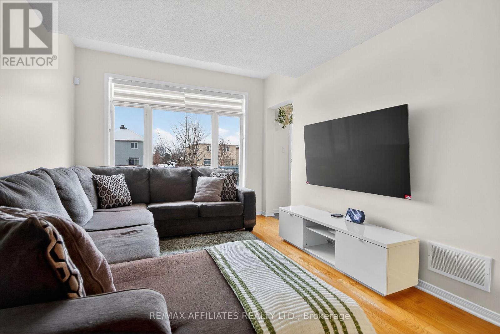 137 Lilibet Crescent, Ottawa, Ontario  K1V 2A1 - Photo 18 - X12601956