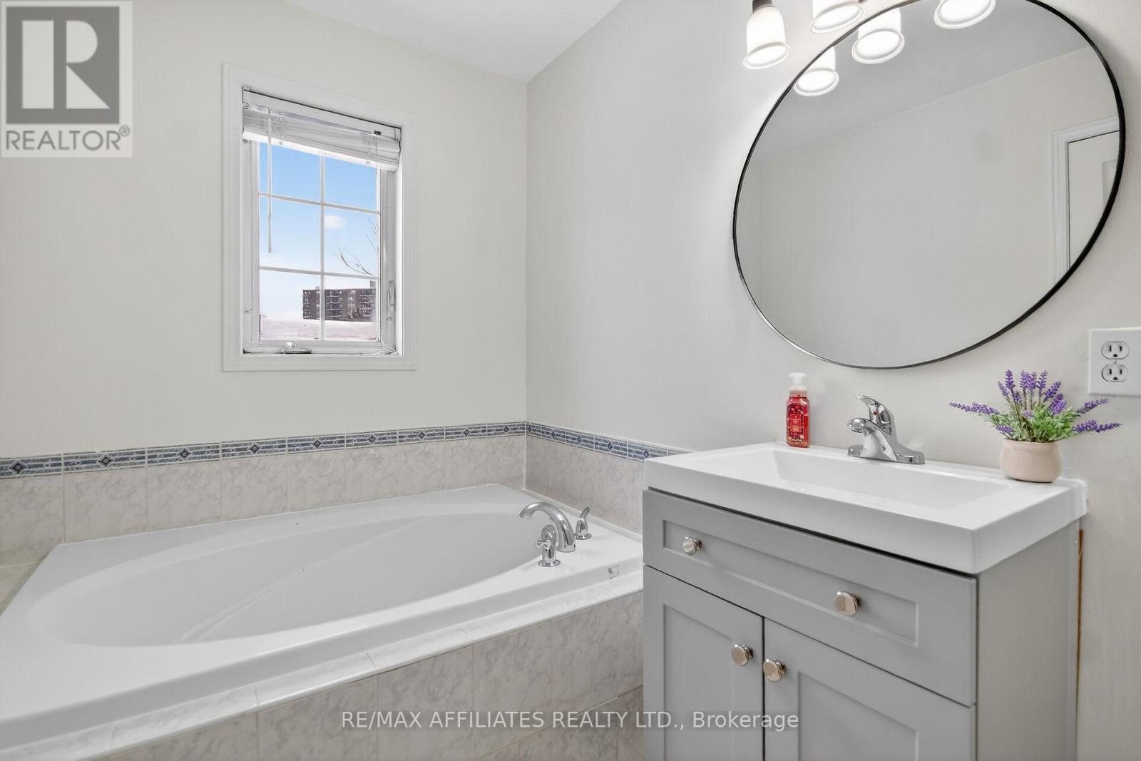 137 Lilibet Crescent, Ottawa, Ontario  K1V 2A1 - Photo 35 - X12601956