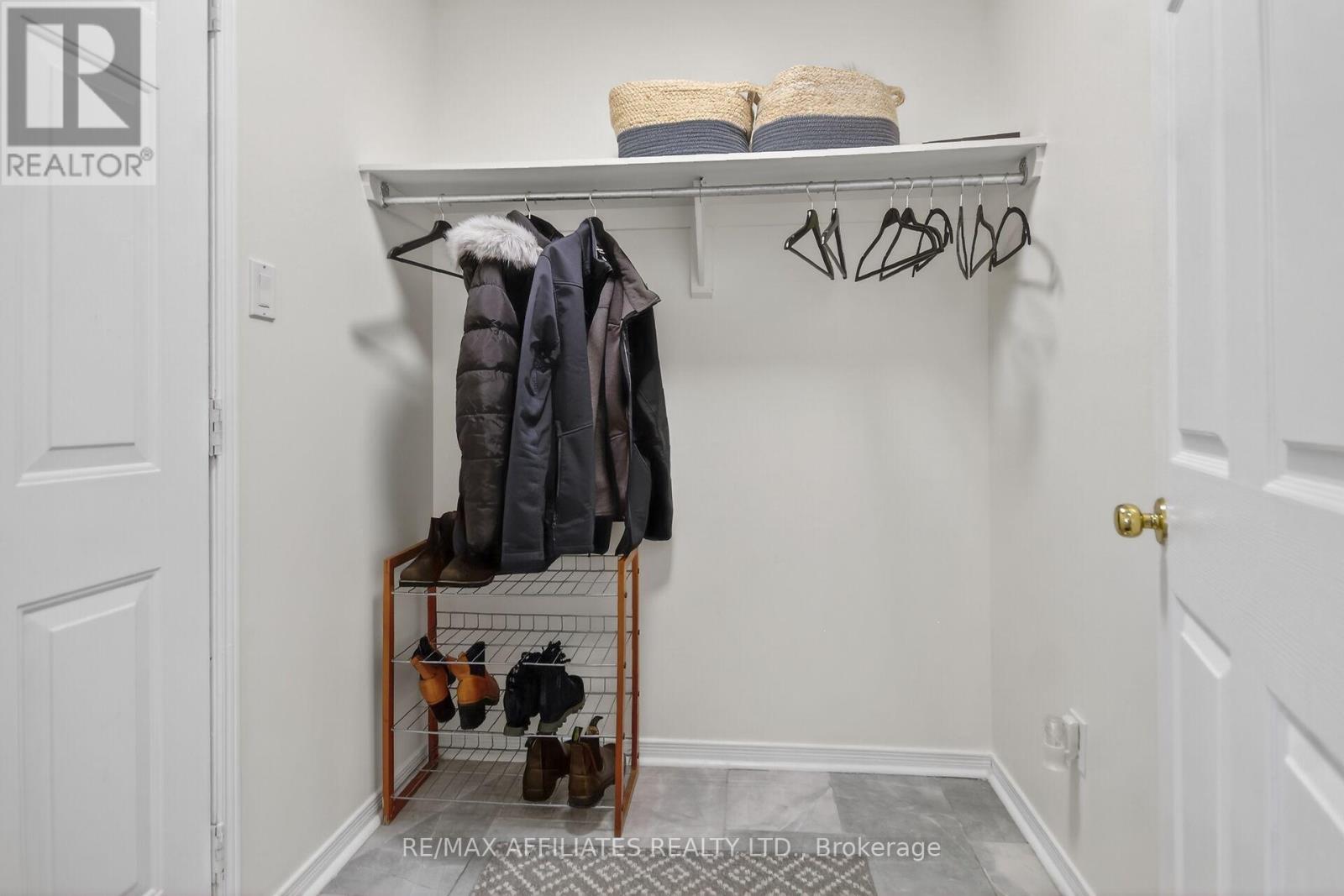 137 Lilibet Crescent, Ottawa, Ontario  K1V 2A1 - Photo 8 - X12601956