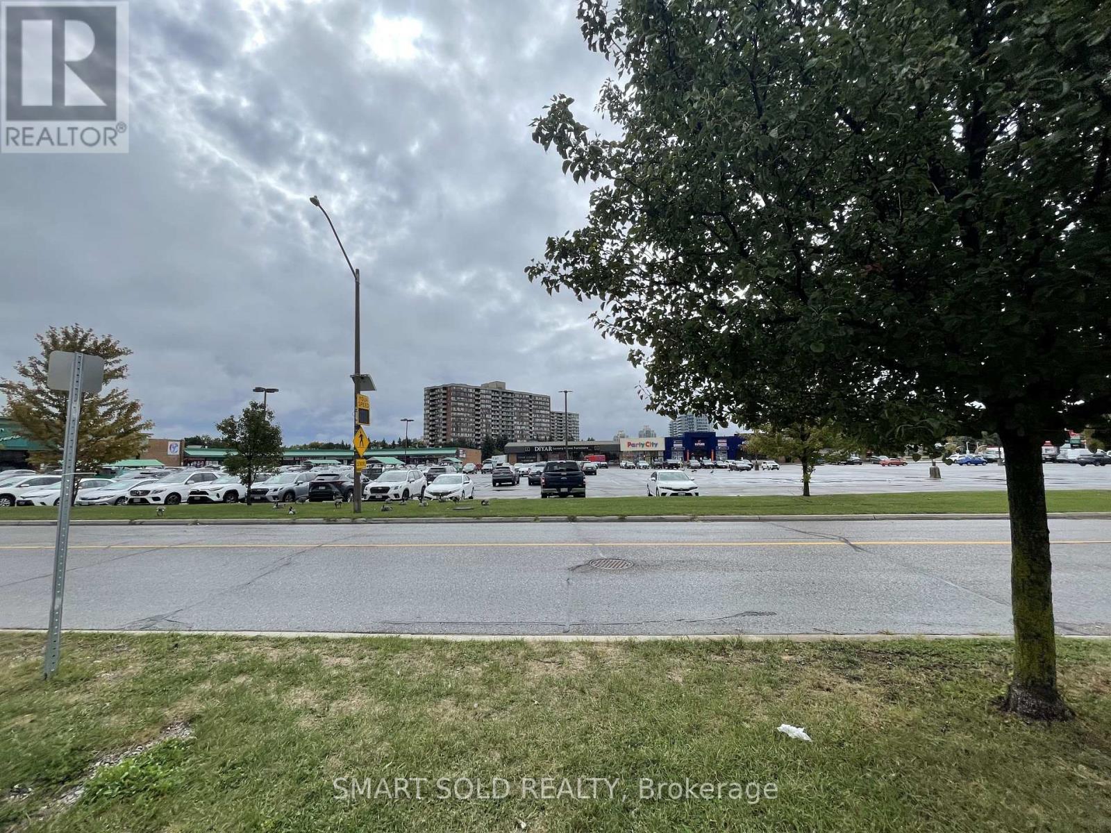 8 - 9631 Yonge Street, Richmond Hill, Ontario  L4C 1V7 - Photo 13 - N12565016