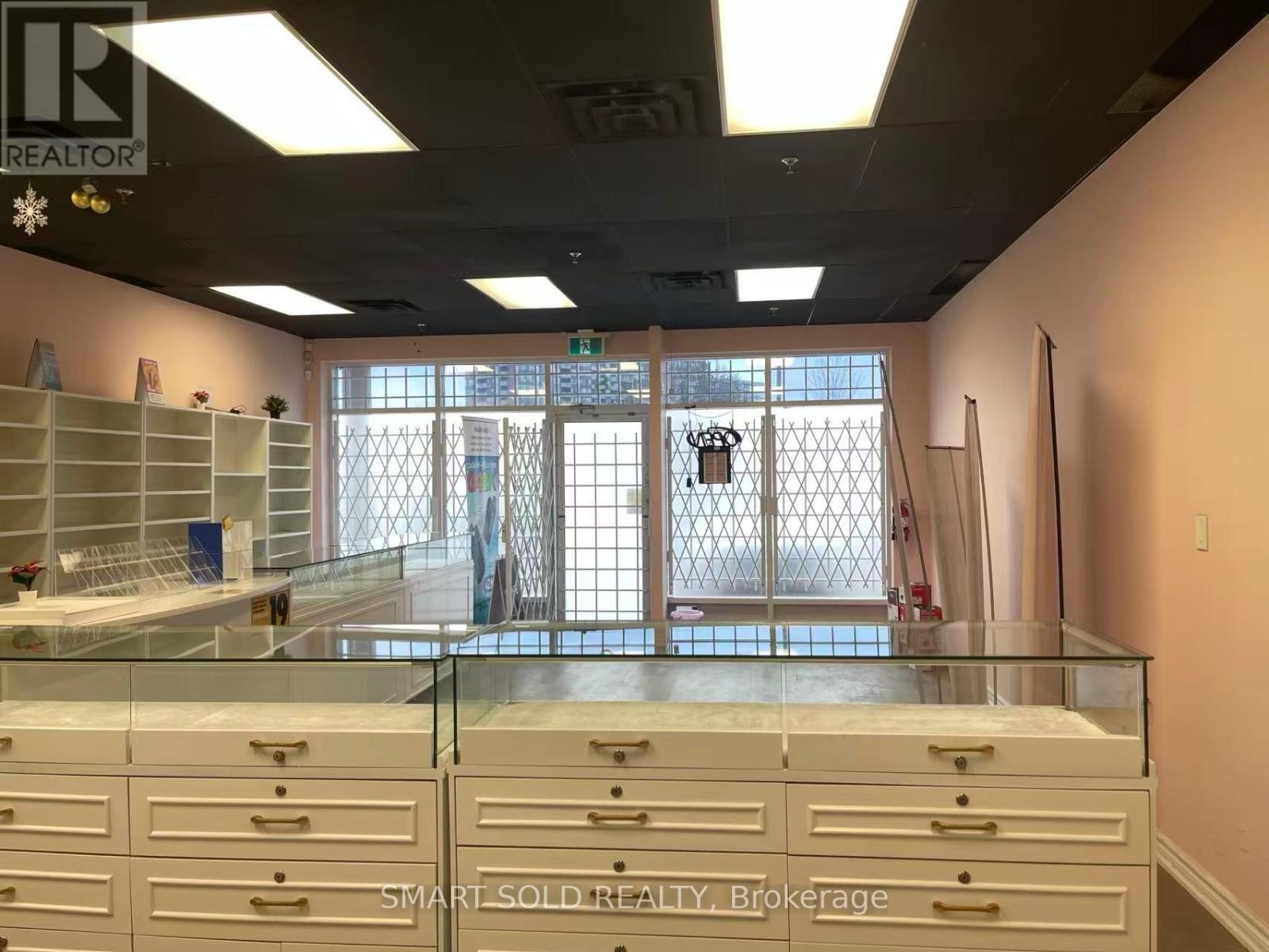 8 - 9631 Yonge Street, Richmond Hill, Ontario  L4C 1V7 - Photo 4 - N12565016