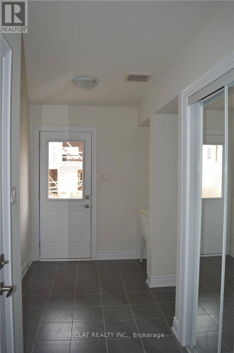 47 Holder Drive, Brantford, Ontario  N3T 0W8 - Photo 12 - X12597166