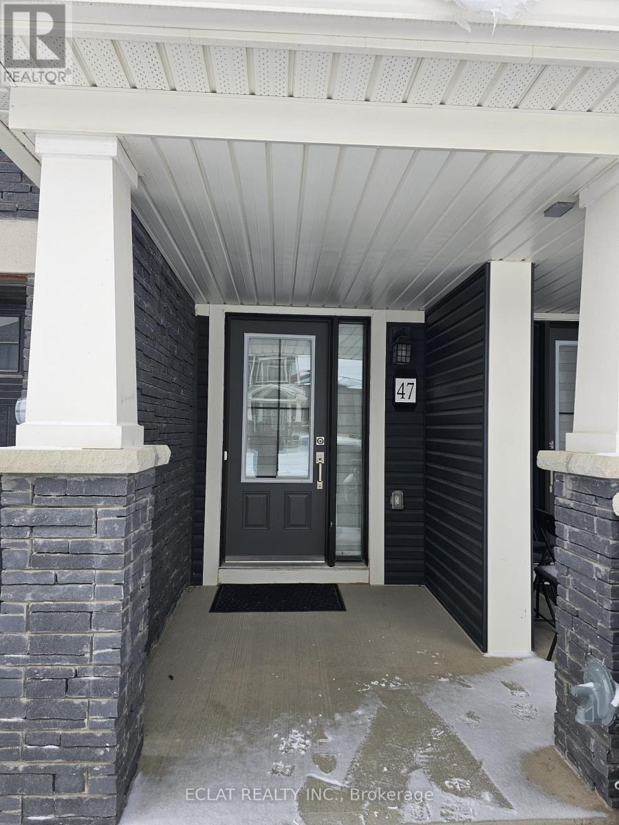 47 Holder Drive, Brantford, Ontario  N3T 0W8 - Photo 2 - X12597166